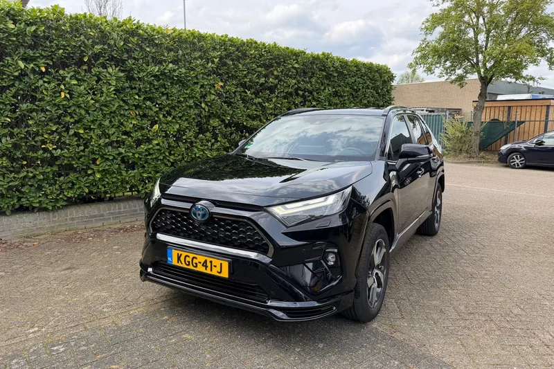 Toyota RAV4 (2022)