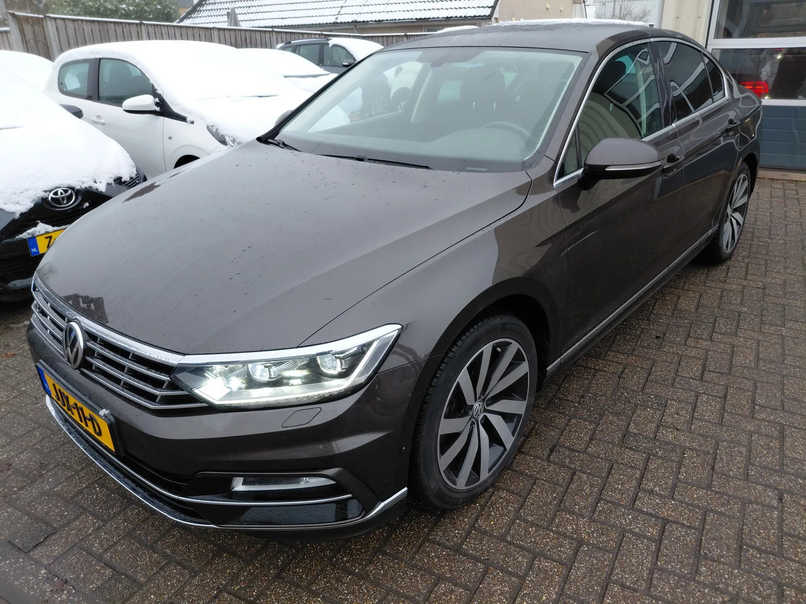 Volkswagen Passat (2018) — foto 1