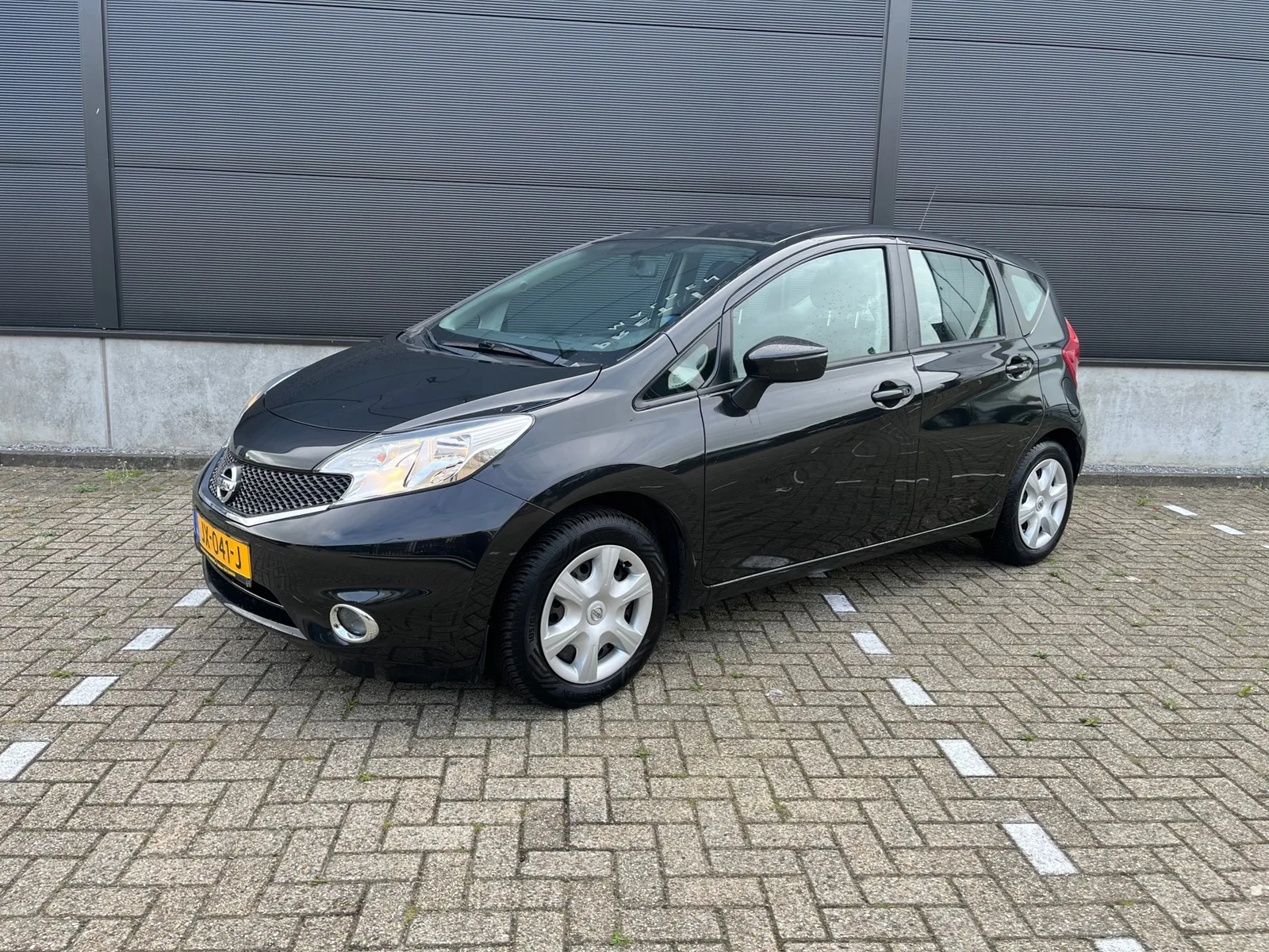 Nissan Note (2016) — foto 1