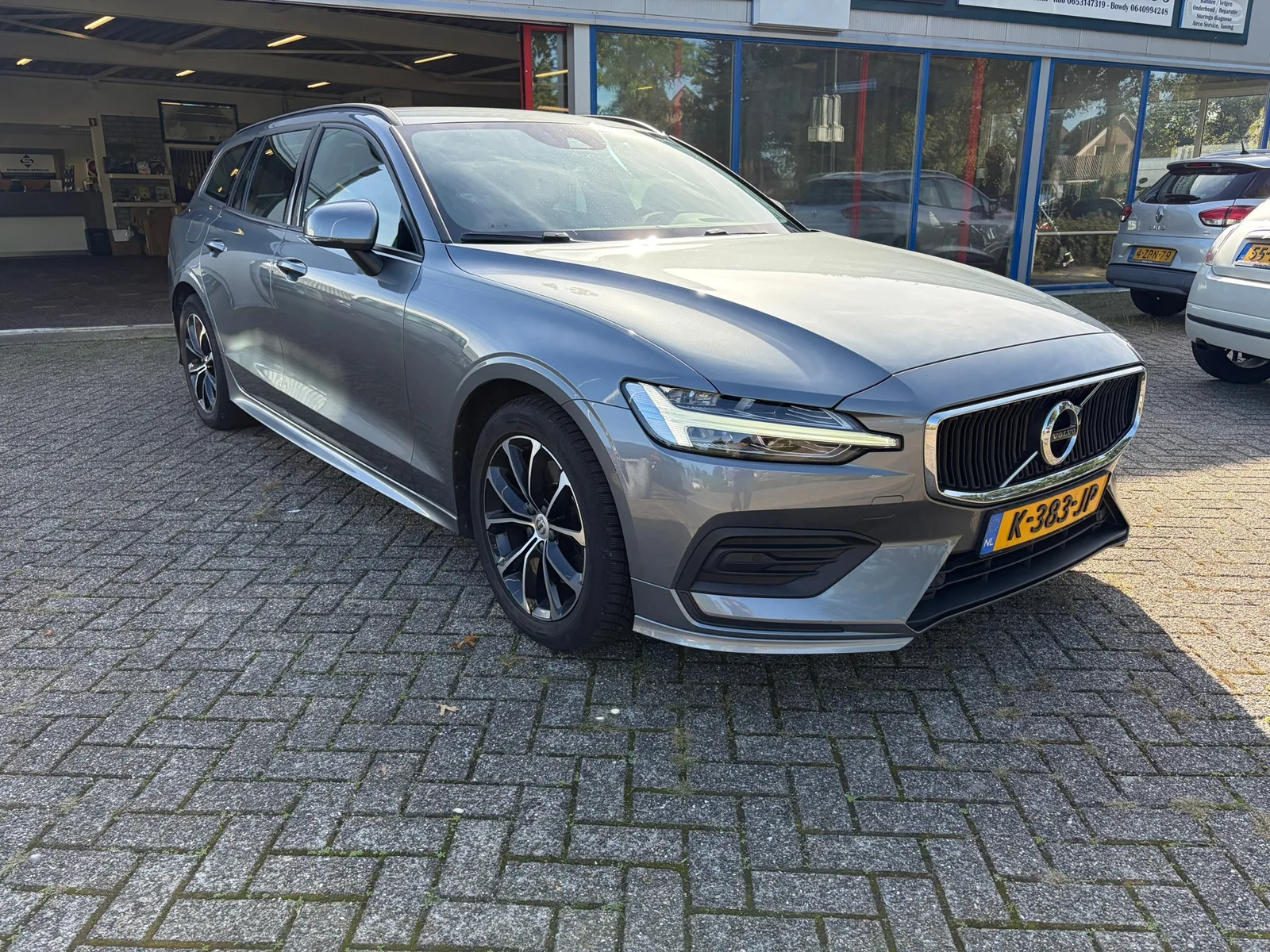 Volvo V60 (2021) — foto 1
