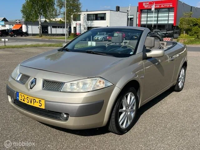 Renault Mégane (2004) — foto 1