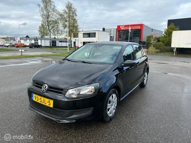 Volkswagen Polo (2011) — foto 1