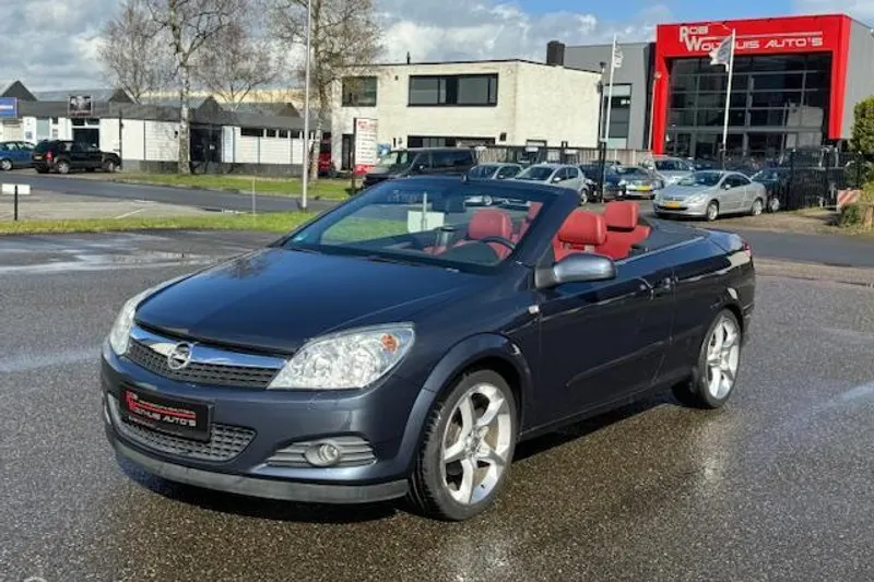 Opel Astra (2009)