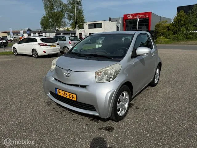 Toyota iQ (2009) — foto 1