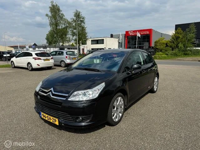 Citroën C4 (2006) — foto 1