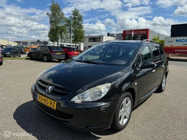 Peugeot 307 (2004) — foto 1