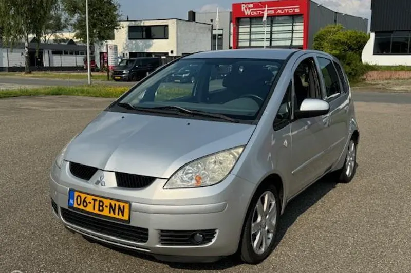 Mitsubishi Colt (2006)