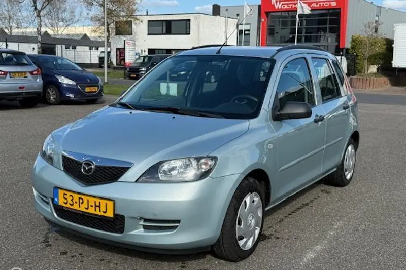 Mazda 2 (2004)