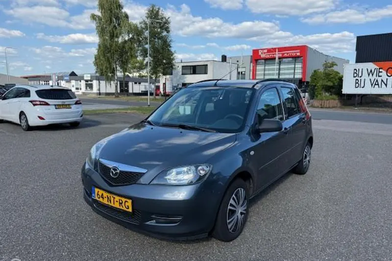 Mazda 2 (2004)