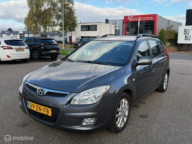 Hyundai i30 (2008) — foto 1
