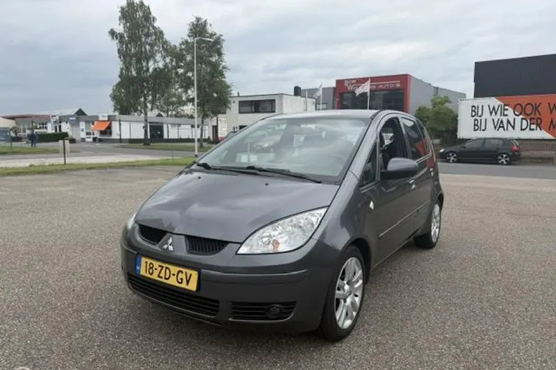 Mitsubishi Colt (2007)