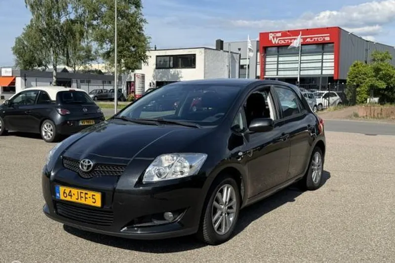 Toyota Auris (2009)