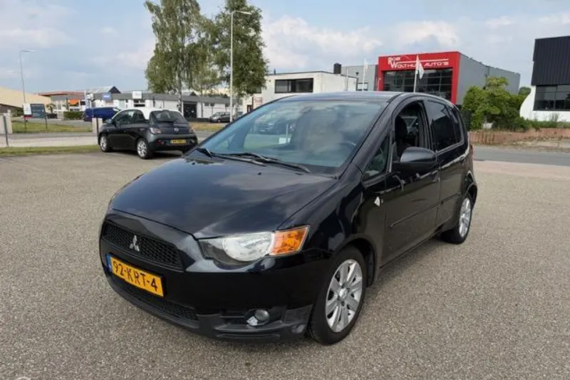 Mitsubishi Colt (2010)
