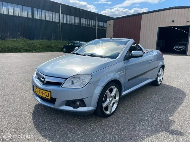 Opel Tigra (2005) — foto 1