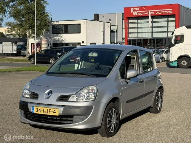 Renault Modus (2008) — foto 1
