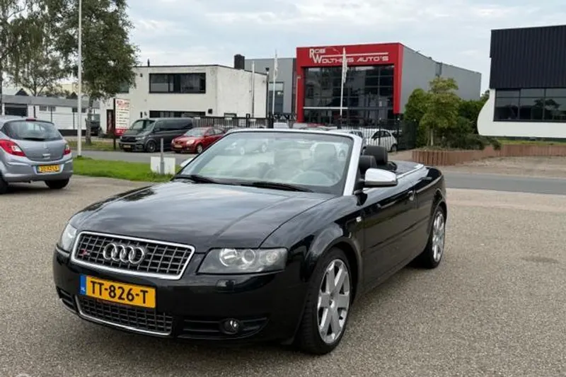 Audi S4 (2004)