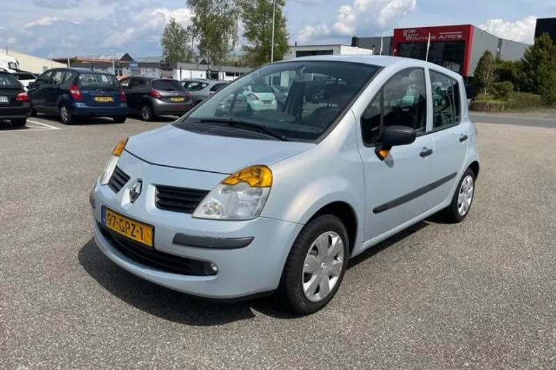 Renault Modus (2005)