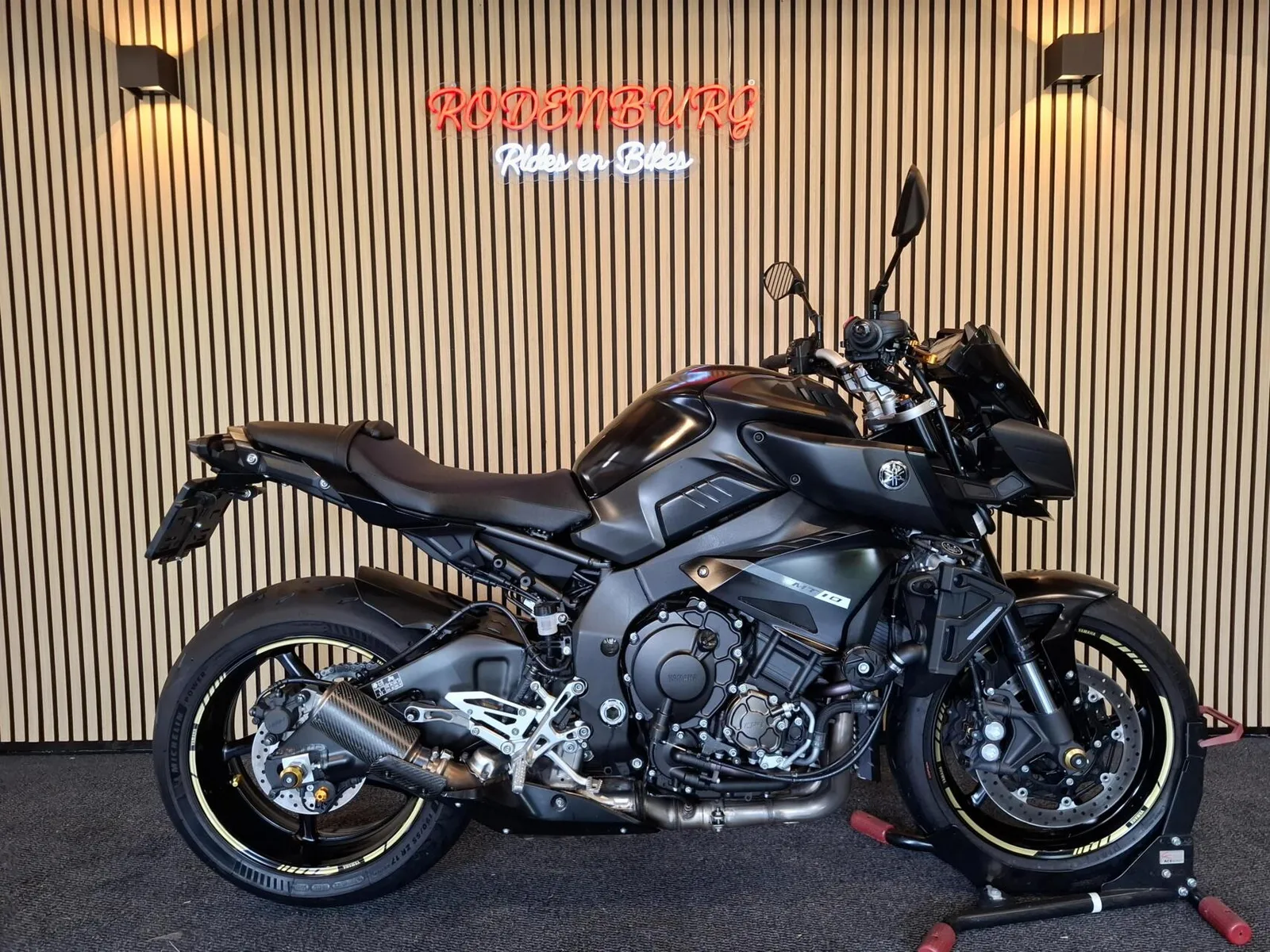 Yamaha MT-10 (2021) — foto 1