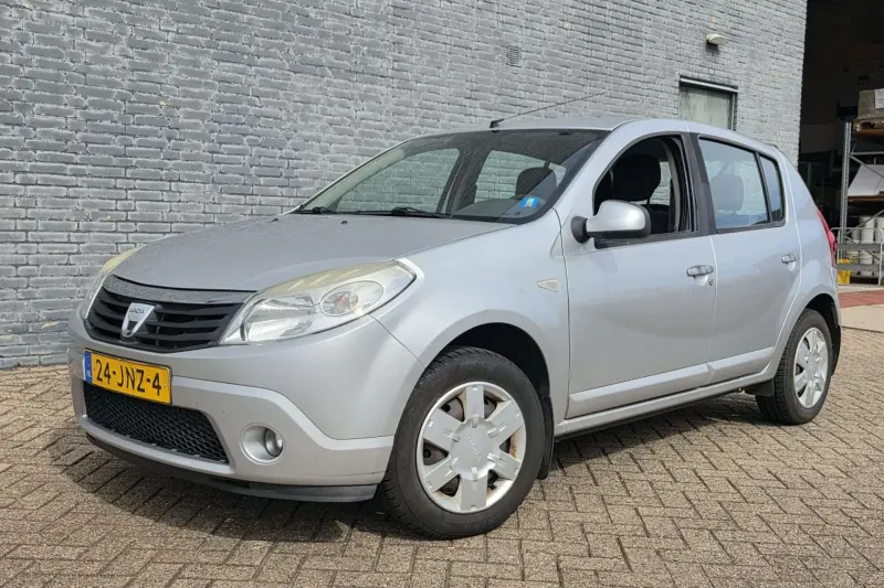 Dacia Sandero (2009)