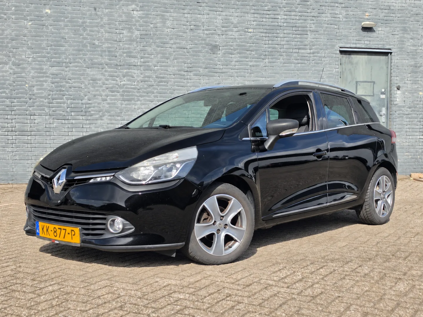 Renault Clio (2016) — foto 1