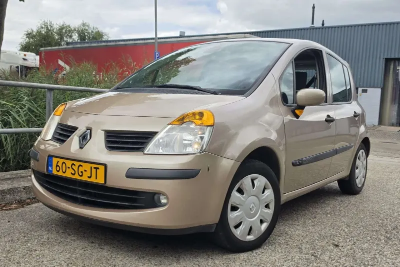Renault Modus (2005)