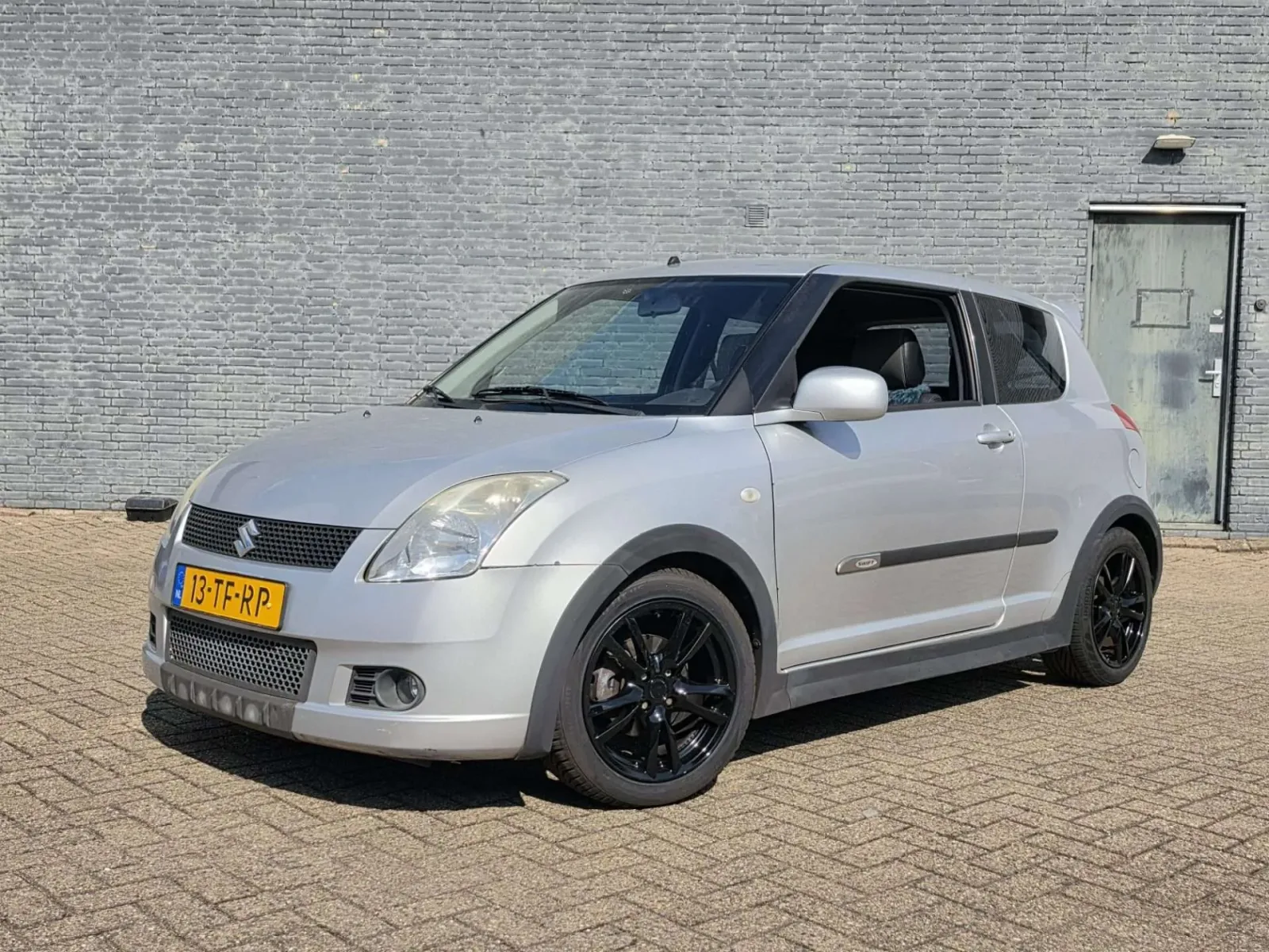 Suzuki Swift (2006) — foto 1