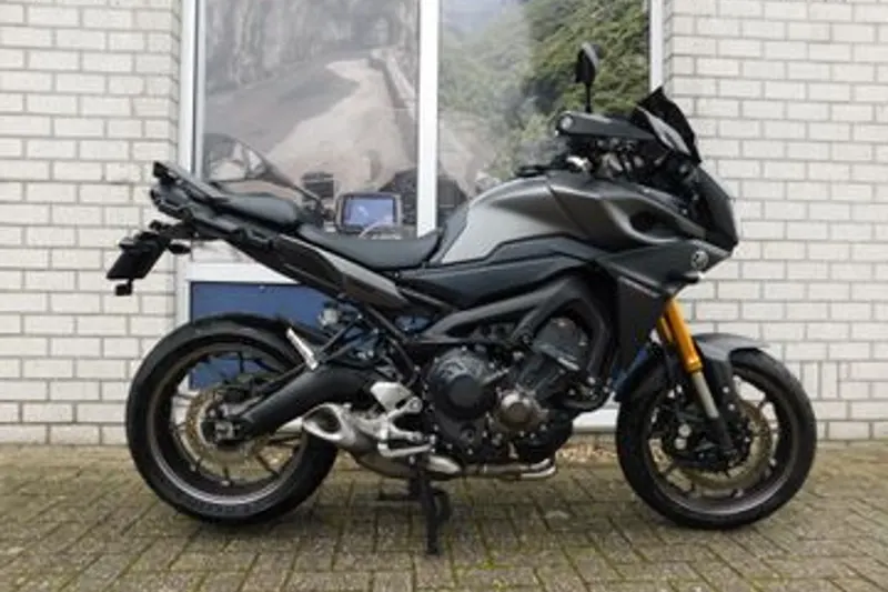 Yamaha MT-09 Tracer (2015)