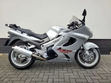 Kawasaki ZZR1200 (2002) — foto 1