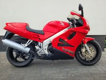 Honda VFR 750 F (1995) — foto 1