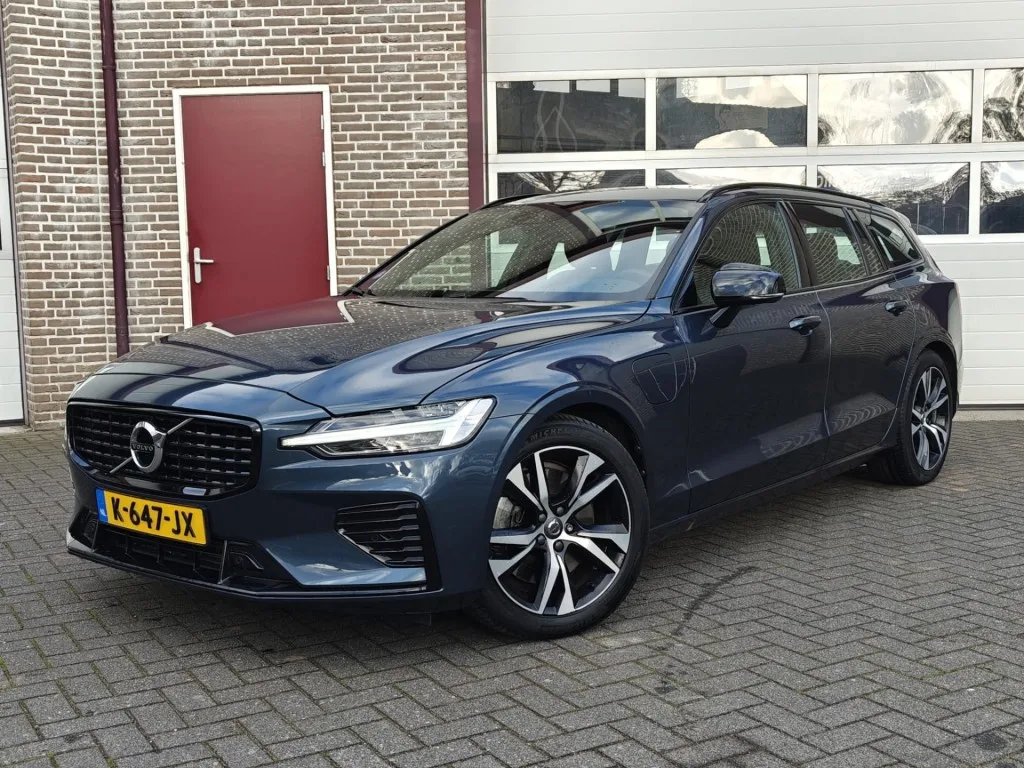 Volvo V60 (2021) — foto 1