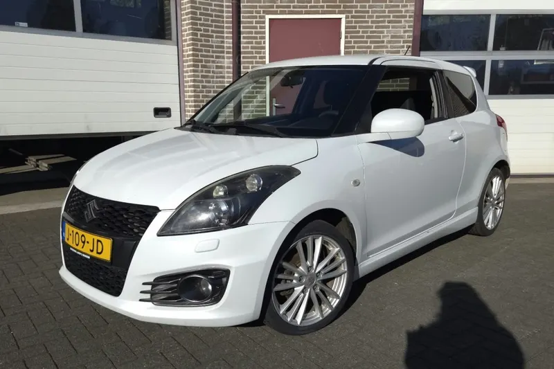 Suzuki Swift (2012)