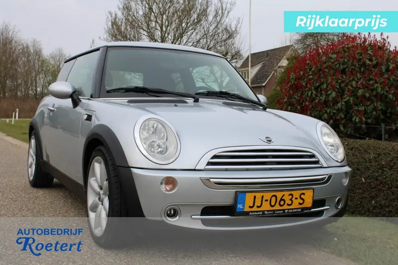 MINI Cooper (2005)