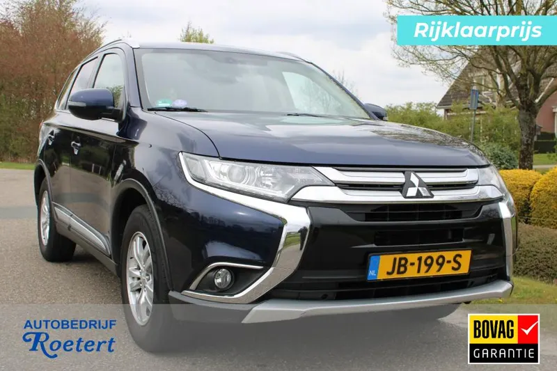 Mitsubishi Outlander (2016)