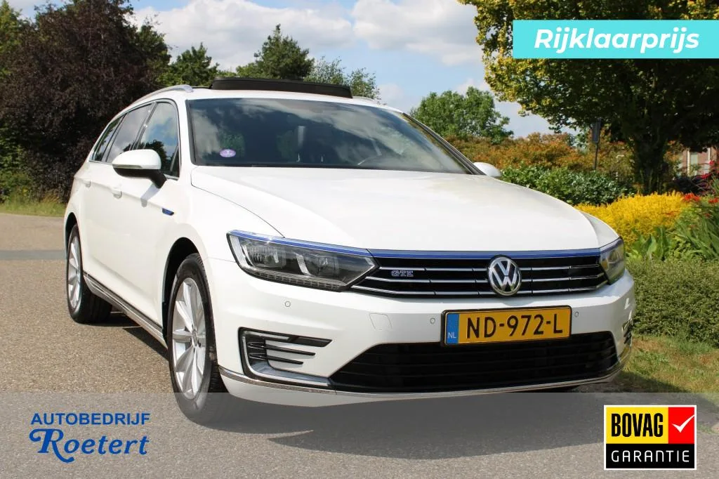 Volkswagen Passat (2016) — foto 1