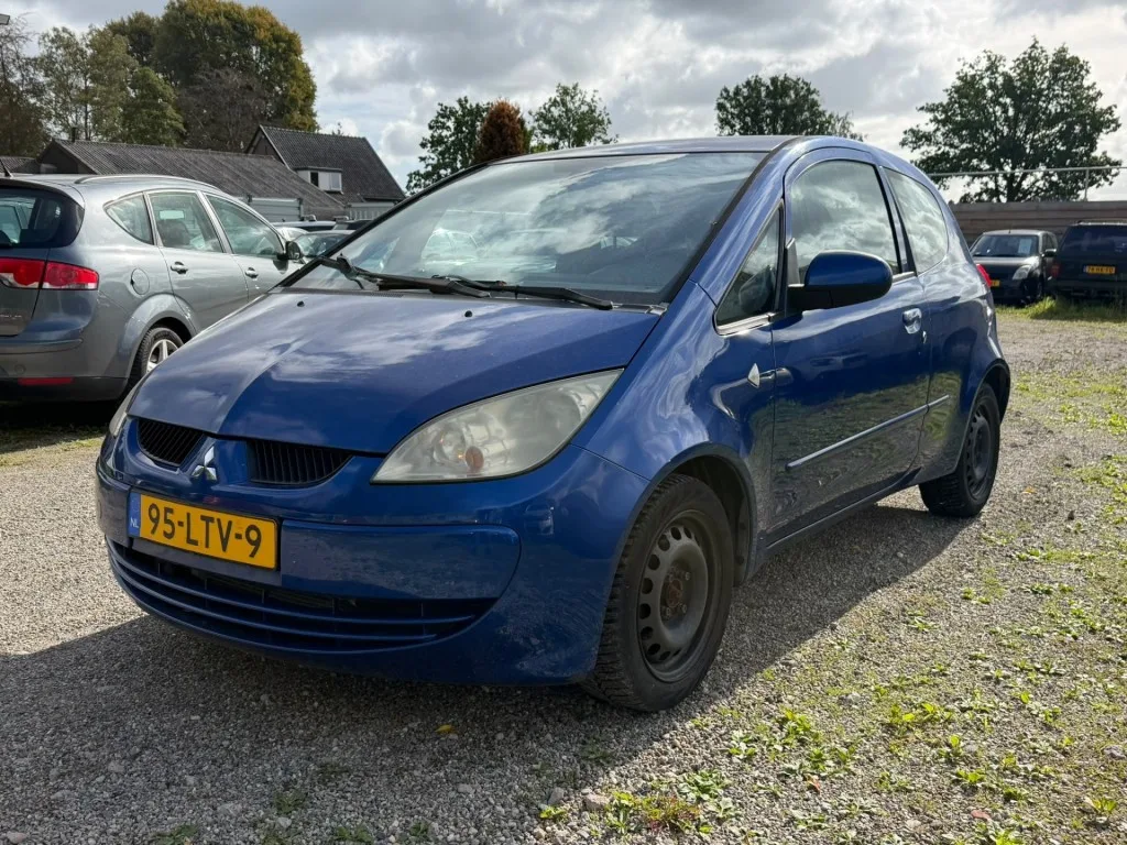 Mitsubishi Colt (2007) — foto 1