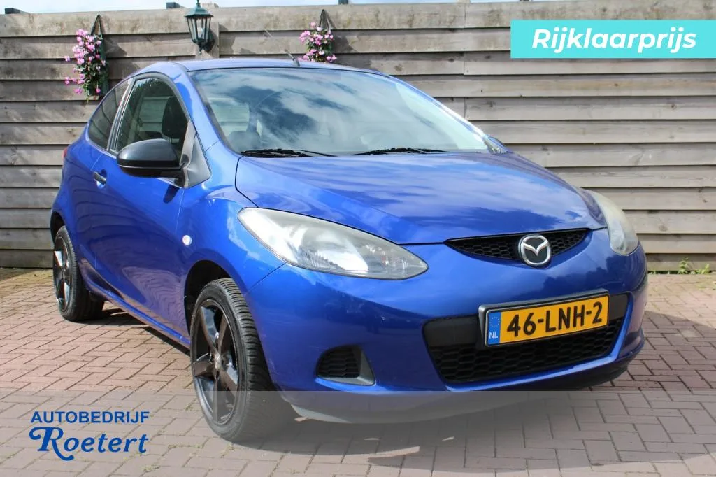 Mazda 2 (2010) — foto 1