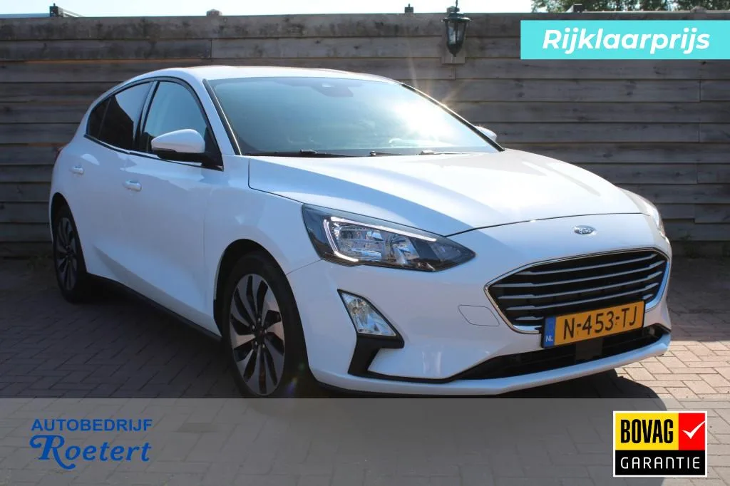 Ford Focus (2022) — foto 1