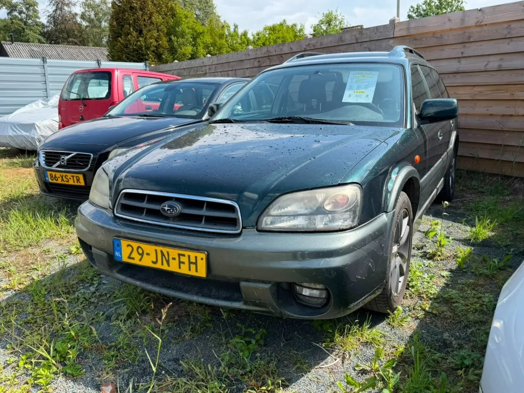 Subaru Legacy (2002) — foto 1