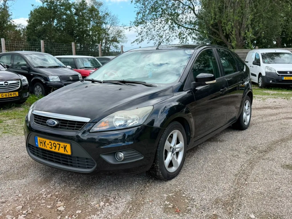 Ford Focus (2010) — foto 1
