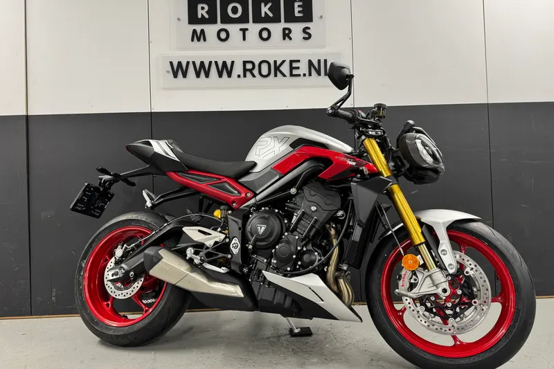Triumph Street Triple 765 RX (2026)