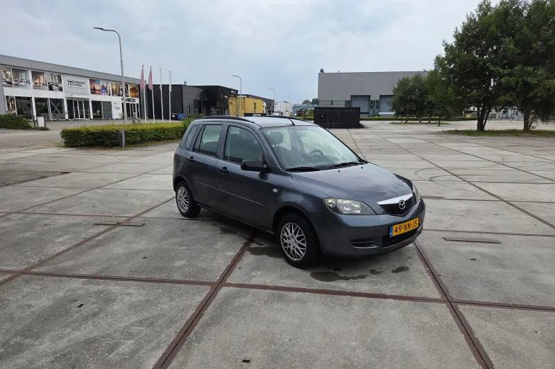 Mazda 2 (2004)