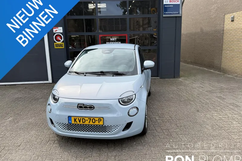 Fiat 500 (2023)