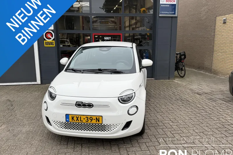 Fiat 500e (2023)