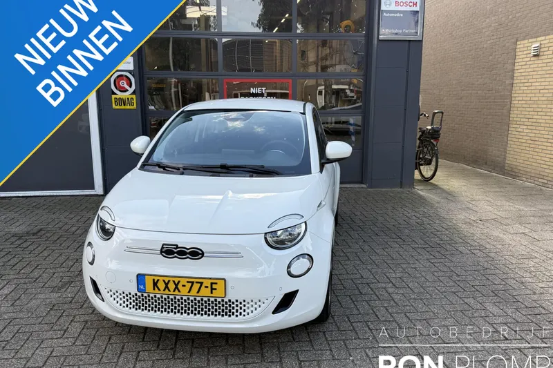 Fiat 500e (2023)
