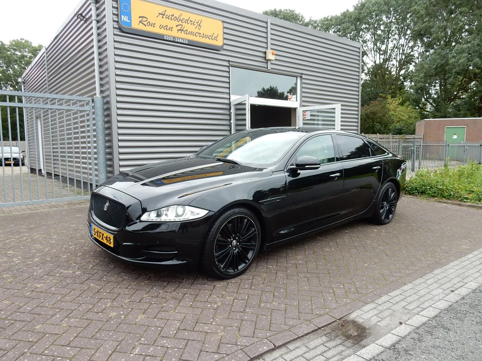 Jaguar XJ (2013) — foto 1