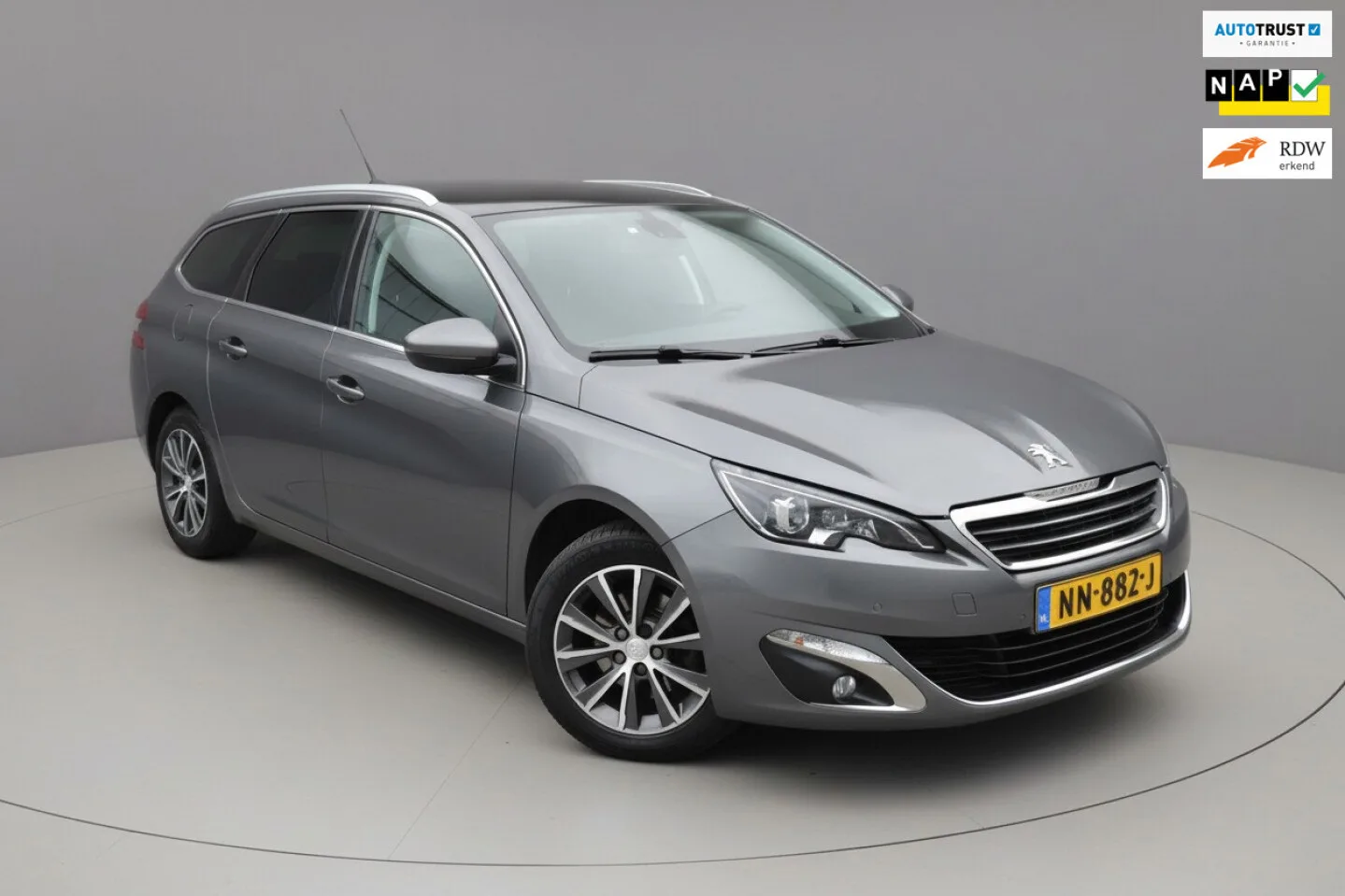 Peugeot 308 (2017) — foto 1