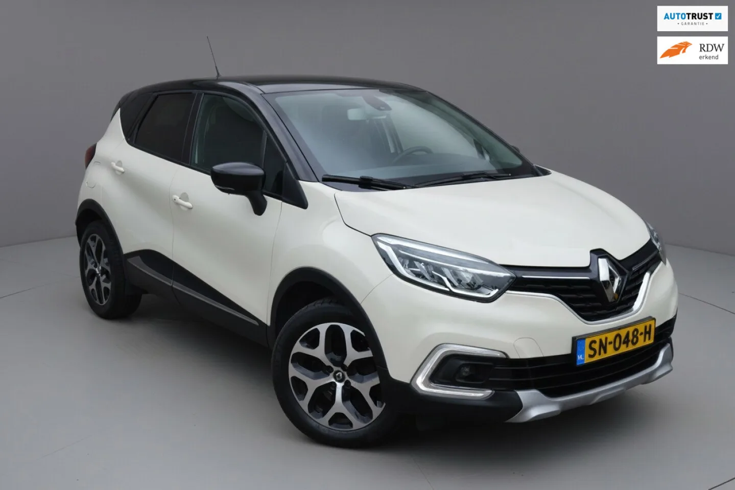 Renault Captur (2017) — foto 1