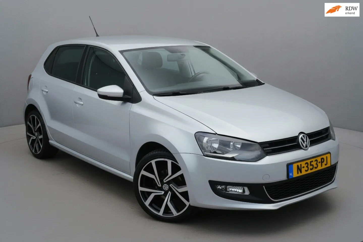Volkswagen Polo (2010) — foto 1