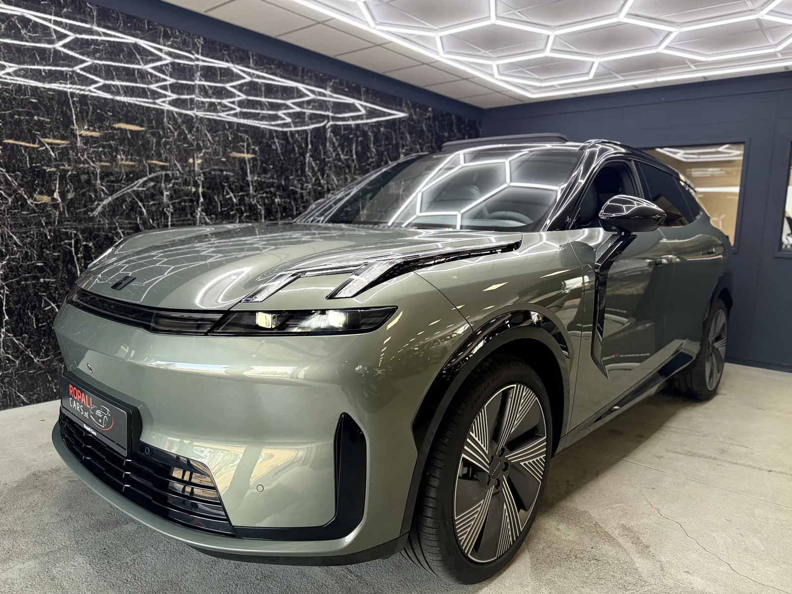 Lynk & Co 08 (2026) — foto 1