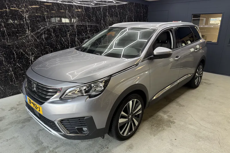 Peugeot 5008 (2019)